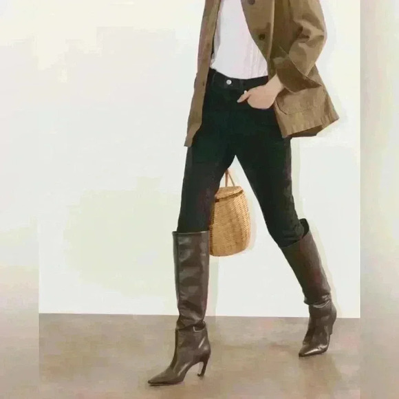 NWT! Everlane The Curvy 90’s Cheeky Straight Jean - Picture 1 of 8